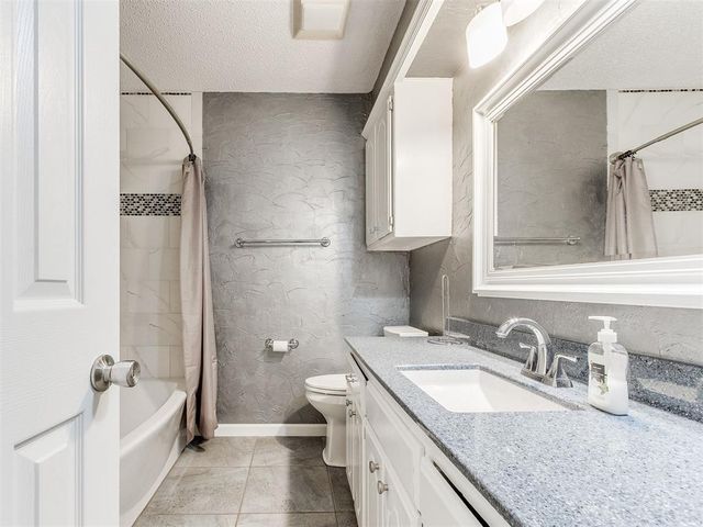 1204 Woodbine Terrace, Moore, OK 73160