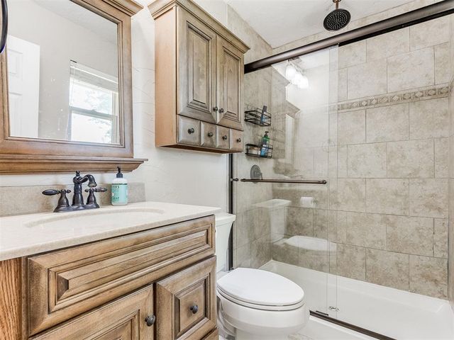 1204 Woodbine Terrace, Moore, OK 73160