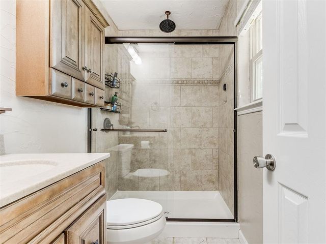 1204 Woodbine Terrace, Moore, OK 73160