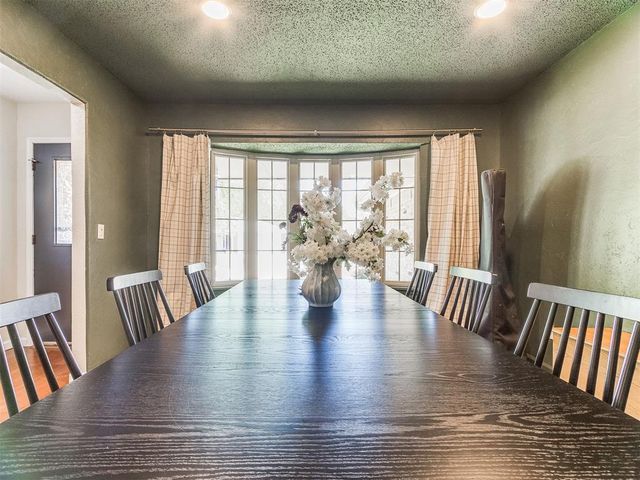 1204 Woodbine Terrace, Moore, OK 73160