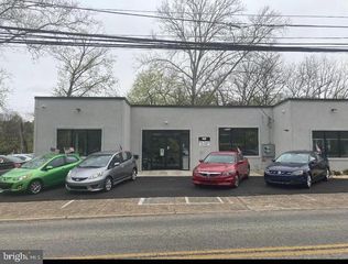 211 GLENSIDE AVE, Elkins Park, PA 19027