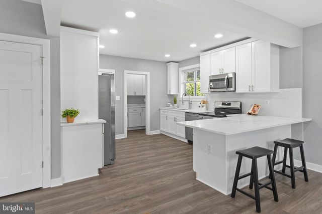 5728 CLOVER RD, Baltimore, MD 21215