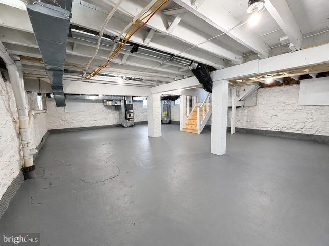 5728 CLOVER RD, Baltimore, MD 21215
