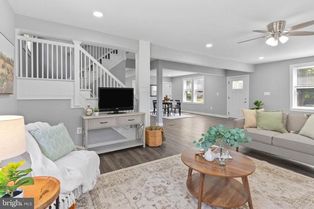 5728 CLOVER RD, Baltimore, MD 21215