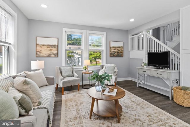 5728 CLOVER RD, Baltimore, MD 21215