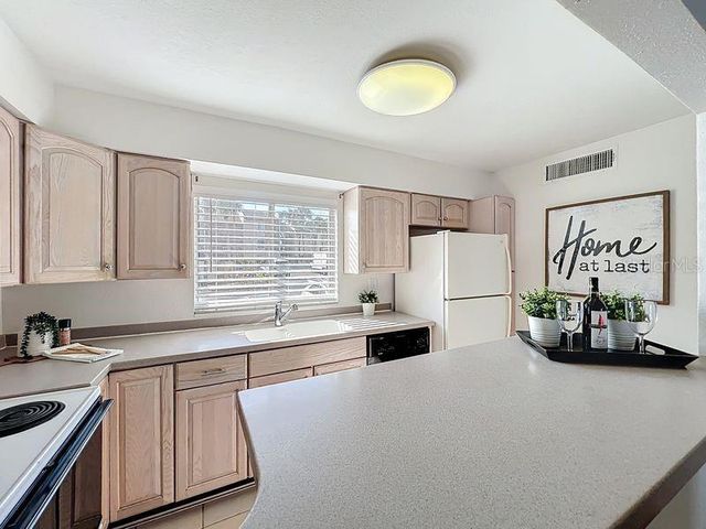 626 ORANGE DRIVE 242, Altamonte Springs, FL 32701