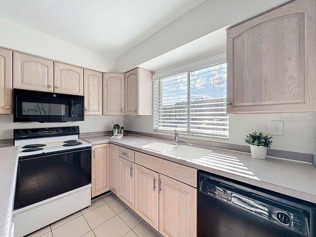 626 ORANGE DRIVE 242, Altamonte Springs, FL 32701