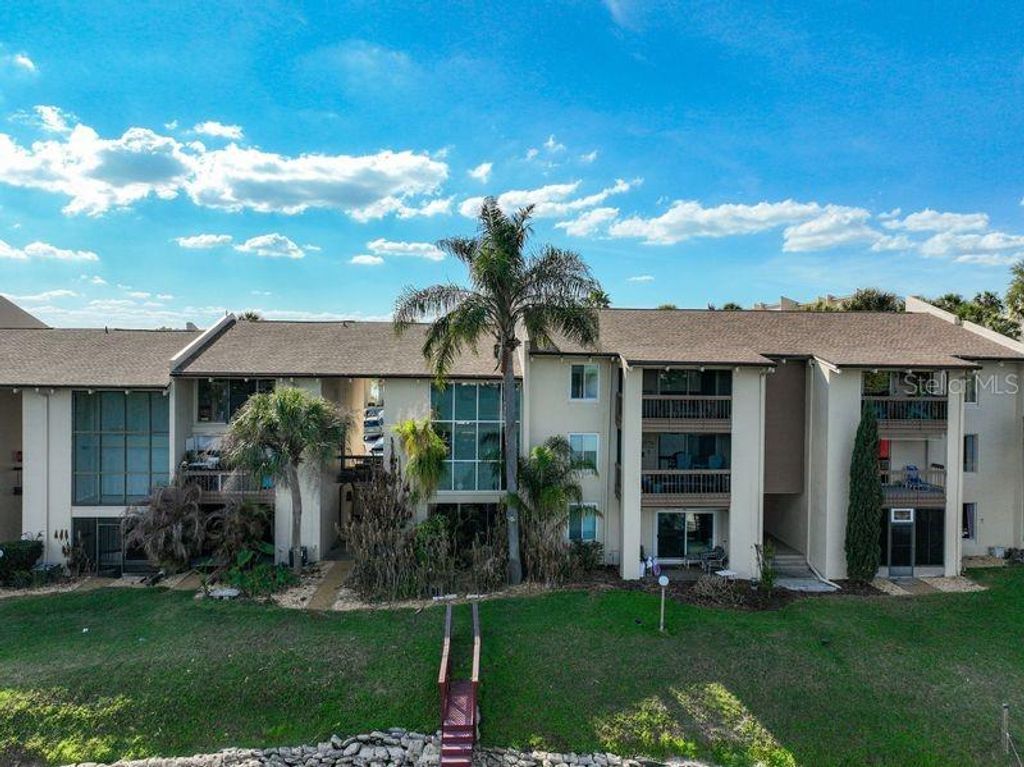 626 ORANGE DRIVE 242, Altamonte Springs, FL 32701