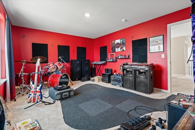 3617 Emerald Road, Elgin, IL 60124