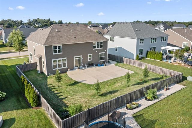 3617 Emerald Road, Elgin, IL 60124
