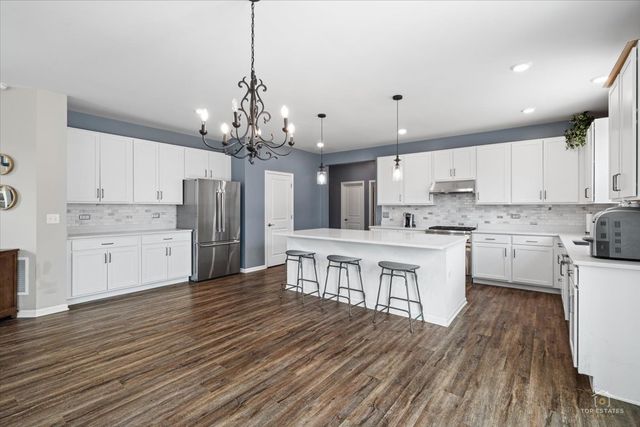 3617 Emerald Road, Elgin, IL 60124