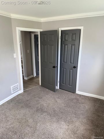 1115 Mill Street, Lincoln Park, MI 48146