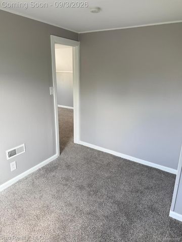 1115 Mill Street, Lincoln Park, MI 48146