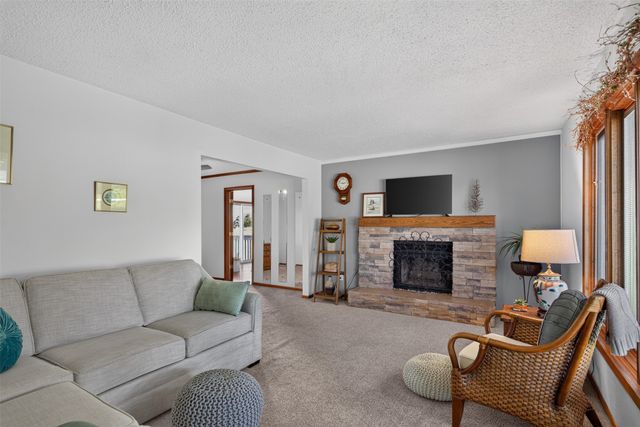 2423 NE 88th Street, Altoona, IA 50009