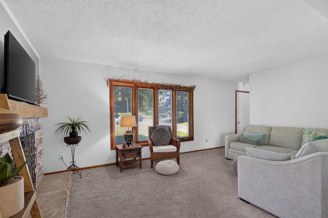 2423 NE 88th Street, Altoona, IA 50009