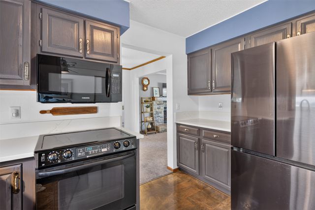 2423 NE 88th Street, Altoona, IA 50009