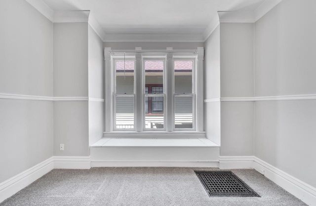 407 E IRVING AVENUE, Oshkosh, WI 54901