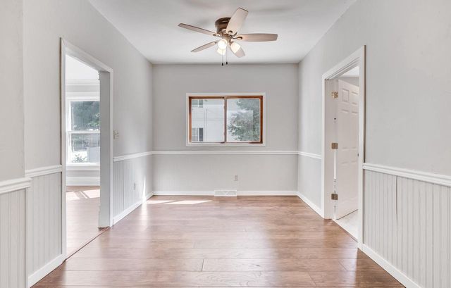 407 E IRVING AVENUE, Oshkosh, WI 54901