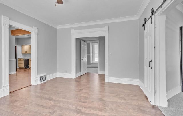 407 E IRVING AVENUE, Oshkosh, WI 54901