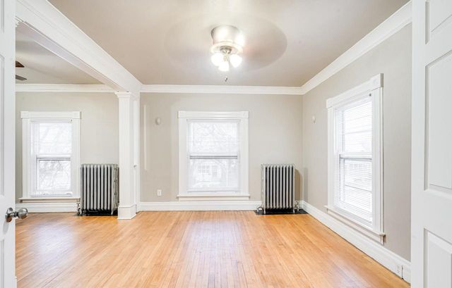 407 E IRVING AVENUE, Oshkosh, WI 54901