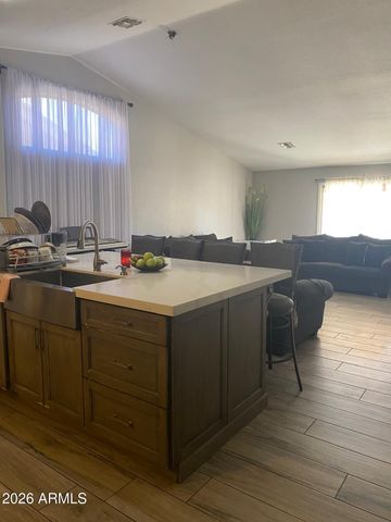 8313 W MULBERRY Drive N, Phoenix, AZ 85037