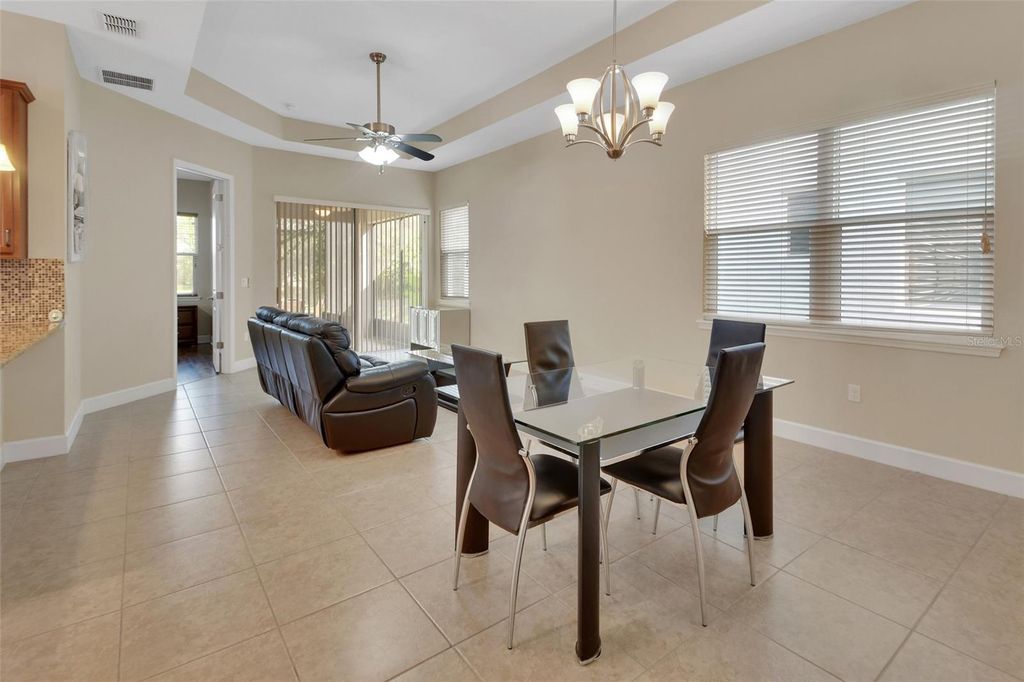 Image 3 of property listing at 423 TISBURY COURT, Deland, FL 32724