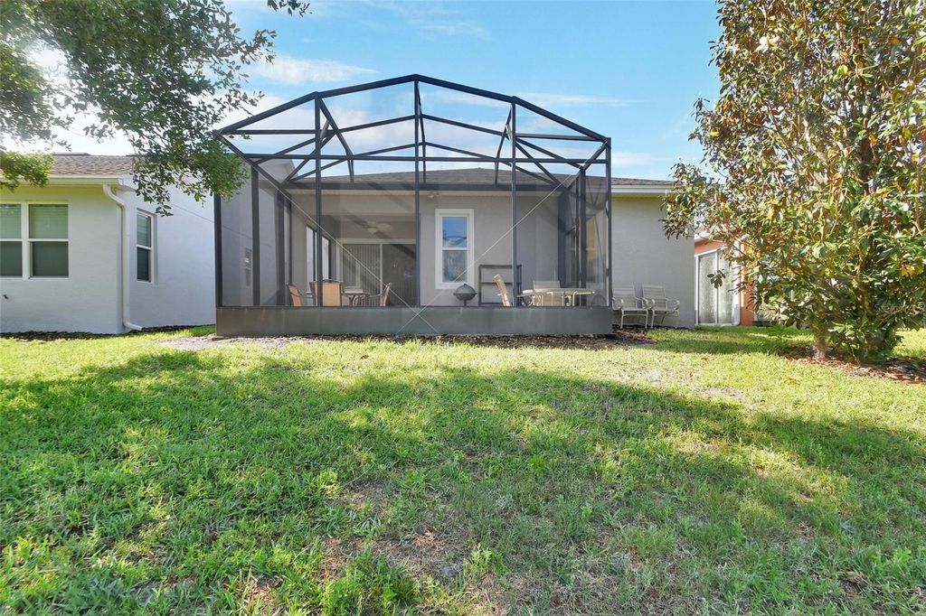Image 30 of property listing at 423 TISBURY COURT, Deland, FL 32724