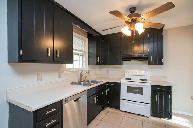 610 Ashley Ct, Nashville, TN 37211