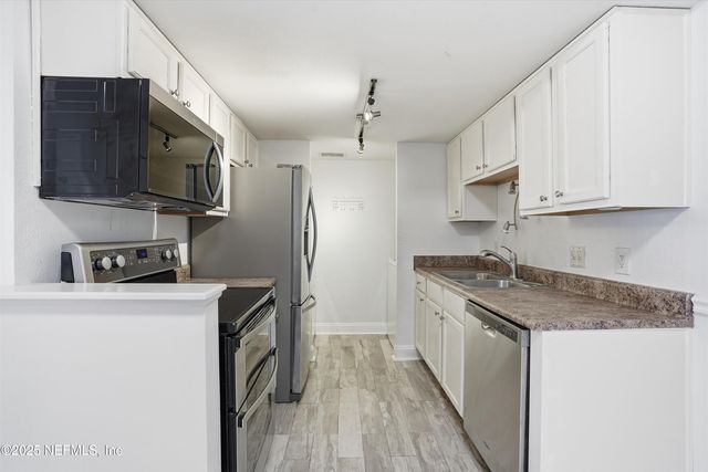 3737 LORETTO Road 104, Jacksonville, FL 32223