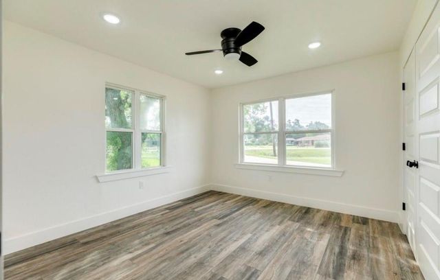 1200 Gifford Lane, Angleton, TX 77515