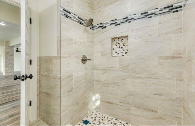 1200 Gifford Lane, Angleton, TX 77515