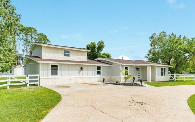 1200 Gifford Lane, Angleton, TX 77515