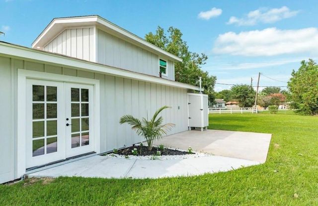 1200 Gifford Lane, Angleton, TX 77515