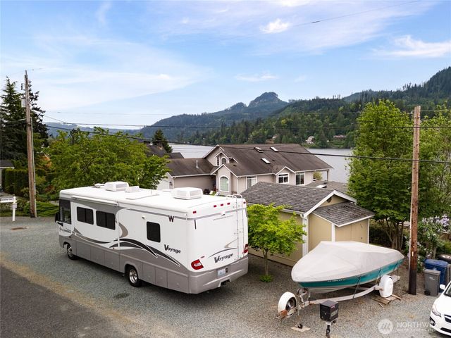 24160 N West View Road, Mount Vernon, WA 98274
