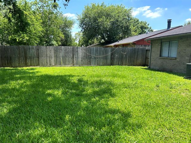 5018 Ridgecreek Drive, Houston, TX 77053