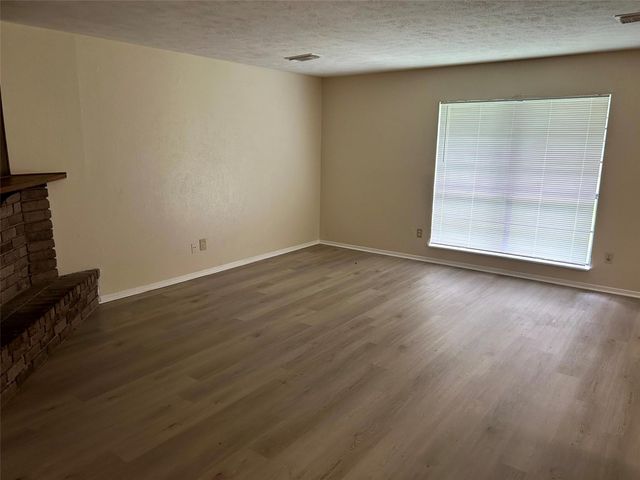 5018 Ridgecreek Drive, Houston, TX 77053