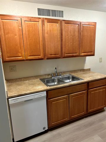 5018 Ridgecreek Drive, Houston, TX 77053