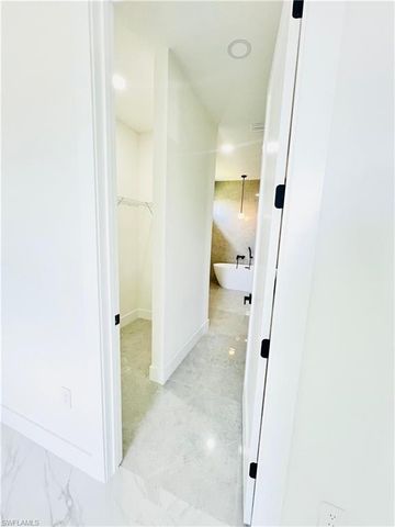 1422 NE 20th ST, Cape Coral, FL 33909