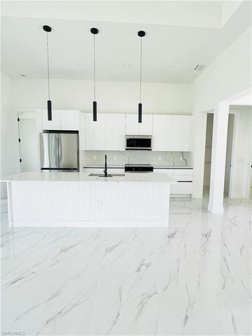 1422 NE 20th ST, Cape Coral, FL 33909