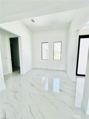 1422 NE 20th ST, Cape Coral, FL 33909