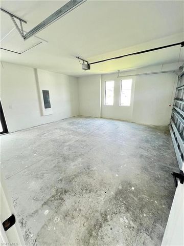 1422 NE 20th ST, Cape Coral, FL 33909