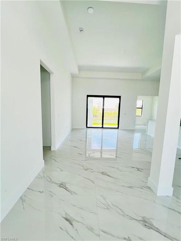 1422 NE 20th ST, Cape Coral, FL 33909