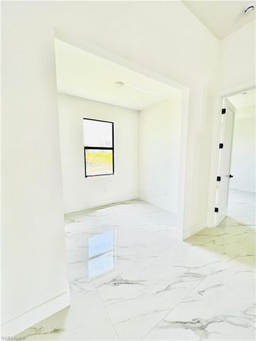 1422 NE 20th ST, Cape Coral, FL 33909