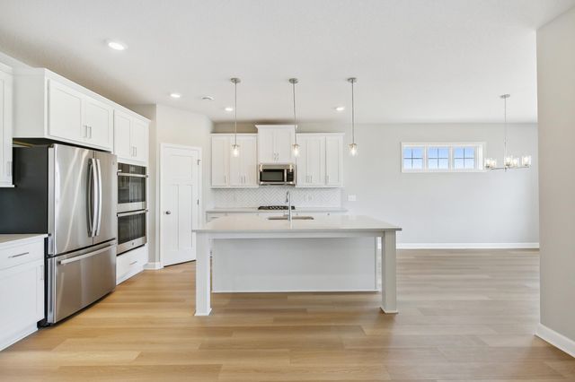 8195 Haywood Drive, Lino Lakes, MN 55014