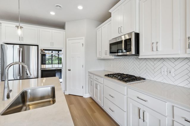 8195 Haywood Drive, Lino Lakes, MN 55014