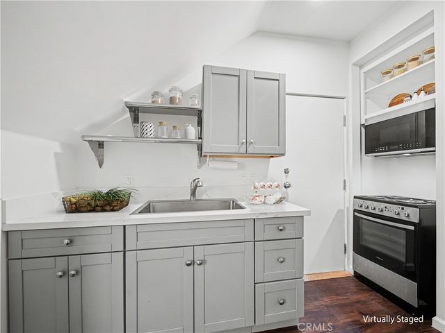 418 N Ogden 9, Los Angeles, CA 90036