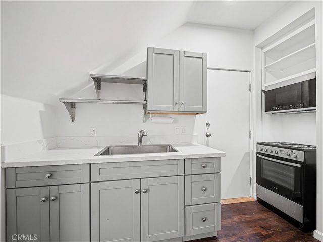 418 N Ogden 9, Los Angeles, CA 90036