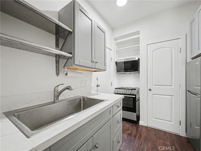 418 N Ogden 9, Los Angeles, CA 90036