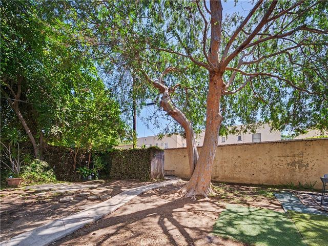 418 N Ogden 9, Los Angeles, CA 90036