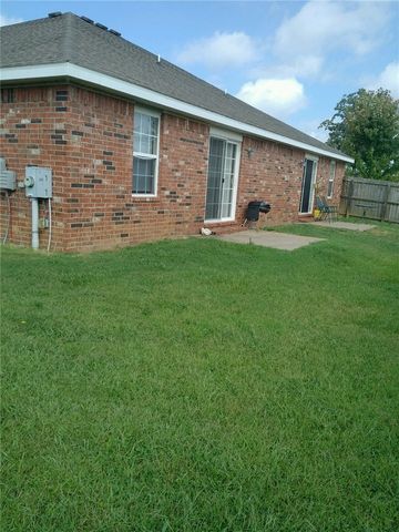 334 Graystone Circle, Centerton, AR 72719